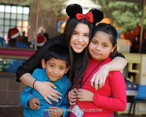 17122014 Danna Francesca, Martha Ochoa y Danna Angélica Herrera.
