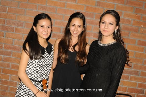 17122014 Linda, Fer y Diana Karen.