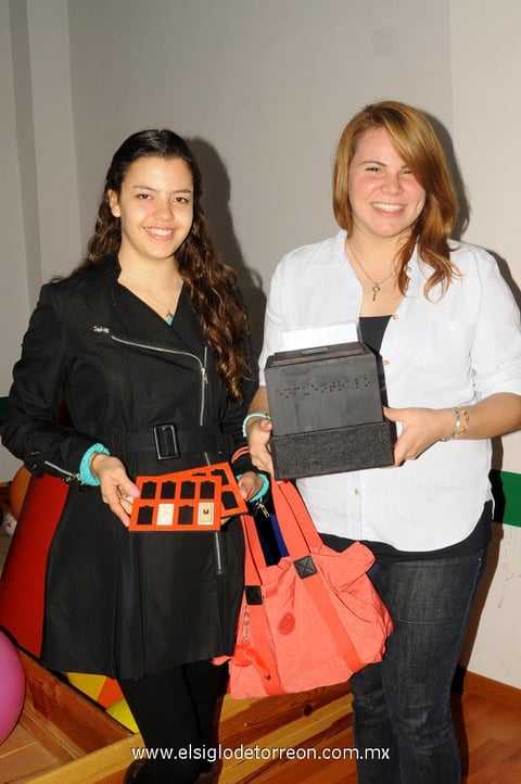 19122014 Luisa González y Ana Russek.