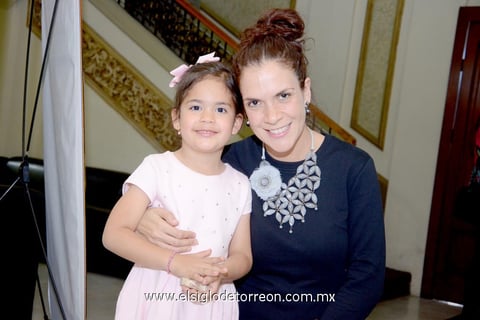 19122014 Anya y Nadia.