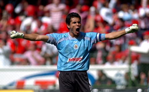 El tapatío fue pieza clave para que Chivas se coronara en el Torneo Apertura 2006 en el Estadio Nemesio Díez.