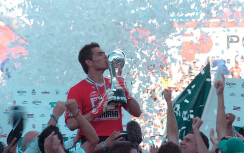 En el Clausura 2008 se proclamó campeón de liga al vencer 3 por 2 a Cruz Azul.