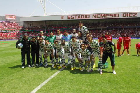 En el Torneo Bicentenario 2010, Santos enfrentó a Toluca en la final.