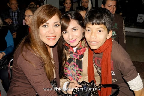 22122014 Yolanda Sandoval, Cristina Sandoval y Luis Andrés Hernández.