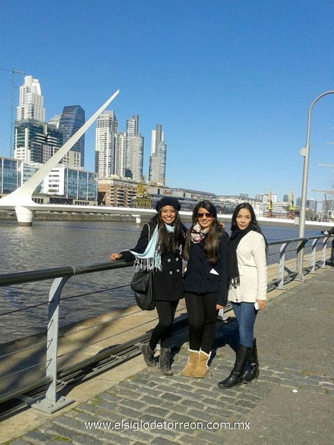 22122014 Diana, Fer y Dulce en Puerto Madero.
