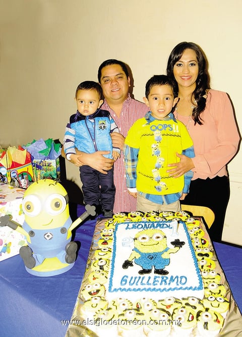 21122014 Guillermo Soto y Evelyn Padilla pasaron un excelente día al lado de sus hijos, quienes lucieron muy divertidos en su fiesta de cumpleaños.