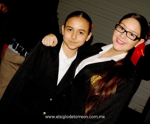 24122014 Andrea Balderas y Andrea Mota.