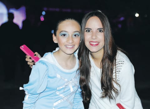 Alumnos de reconocida institución educativa realizaron su tradicional festival navideño.