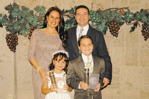 Alejandra y Jorge Humphrey con Marian y Jorge.
