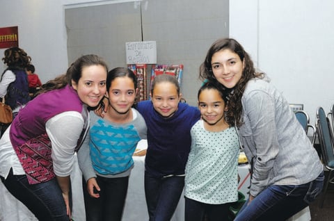 Crisanta, Ana Paula, Sabrina, Paula y Mariely.