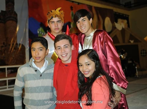 25122014 Manuel, Richy, Leonardo, Santiago y Carol.