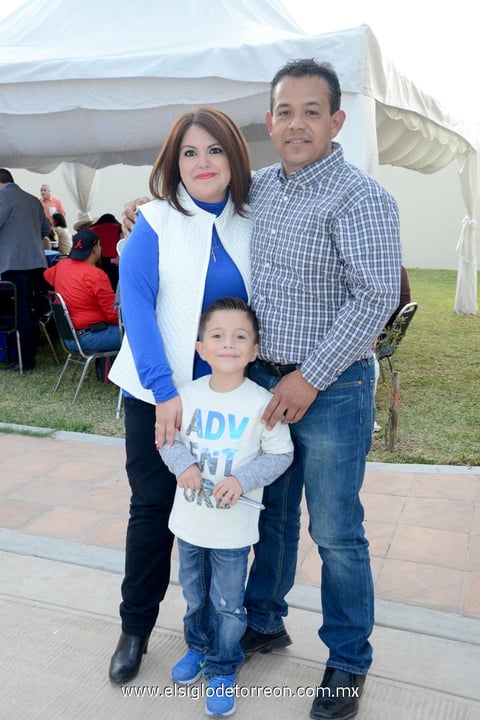 29122014 Cristy, Mateo y Julio.