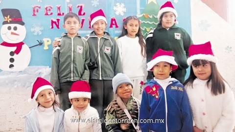 28122014 FESTIVAL NAVIDEñO.  Diego, Mariana, Lía, Maricarmen, Abril, Natalia, Ángel, José y Ximena.