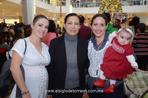 28122014 Rumi, Maribel, Yenny y Bárbara.