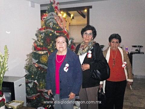 28122014 CONVIVEN.  Tere, Maru y Alicia.