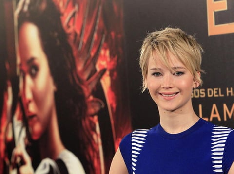 La joven actriz Jennifer Lawrence ha sido la estrella de Hollywood más taquillera de 2014, según la revista Forbes, al recaudar 1,400 millones de dólares en todo el mundo por sus películas, dejando atrás a Chris Pratt (1,200 millones) y Scarlett Johansson (1,180 millones).