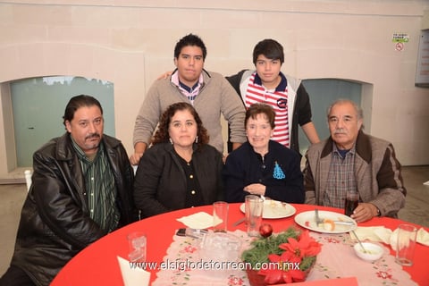 30122014 Eduardo, Georgina, Olguita, Alfredo, Jorge y Christian.