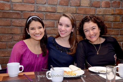 05012015 Cristina, Soad y Daniela.