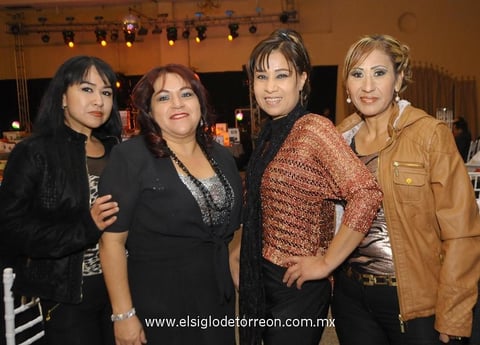 03012015 Lucy, Carmen, Lupita y Mónica.