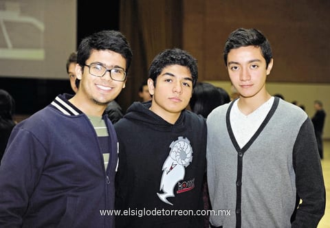 04012015 Vidal, Gerardo y Óscar.
