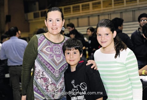04012015 Martha, Diego y Maryfer.