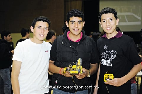 04012015 Pepe, Fawaz y Daniel.