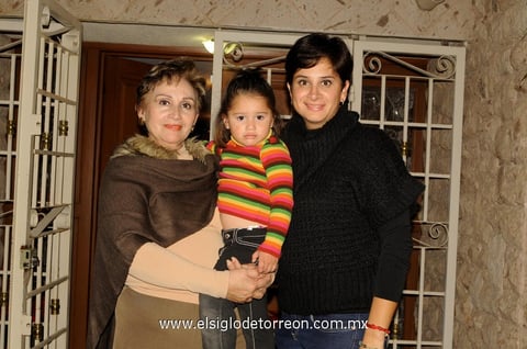 03012015 Tita, Fernanda y Dany.