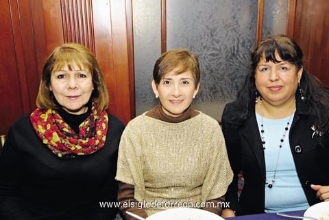 04012015 Lorena, Laura y Cristina.