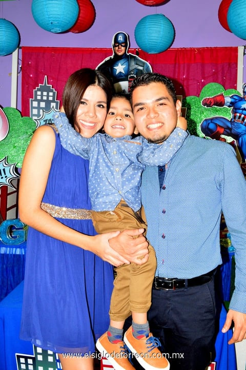 09012015 CUMPLEAñOS.  Jesús con sus papás.