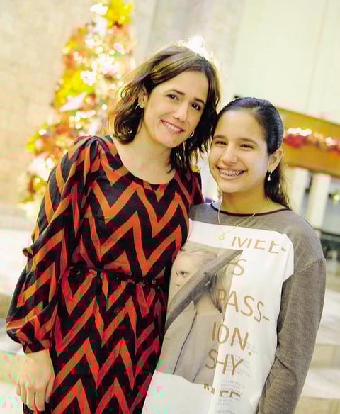 Adriana y María José.