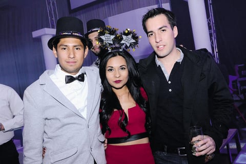 Ale, Areli y Alejandra. Alfredo, Susy y Neto.