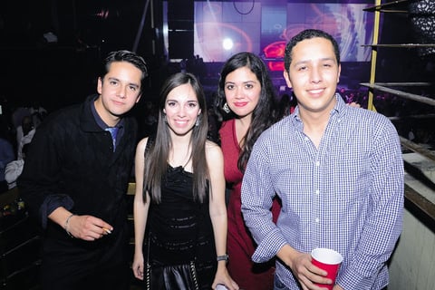 Julio, Karla, Adriana y Ví­ctor.
