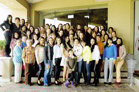 La festejada con sus invitadas.