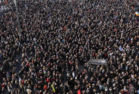 Se estima que más de 200 mil personas participaron en las movilizaciones.