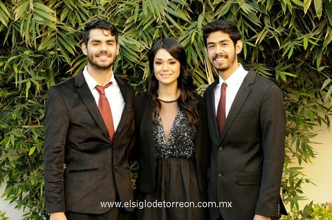 11012015 HERMANOS.  Jaime, Diana y Enrique Cruz.