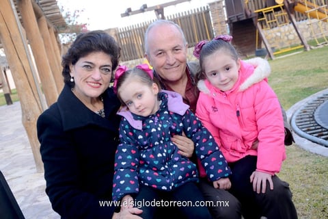 16012015 Luisa, Diego, Miriam, Diego y Miriam.
