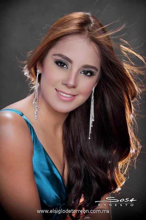 18012015 Srita. Elisa disfrutando de una sesión fotográfica luciendo un bello maquillaje realizado por Aldo Andrade.- Studio E. Sosa
