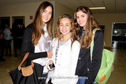 23012015 MUY GUAPAS.  Ale, Stephania y Marichelo.