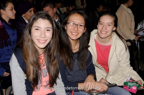 26012015 Evelyn, Pamela y Kenia.