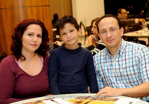 27012015 Fabiola, Alex y Alejandro.