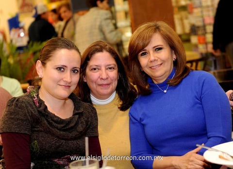 27012015 Lety, Julieta y Juana María.