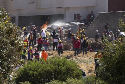 En las labores de rescate, se pudo encontrar con vida a un bebé.