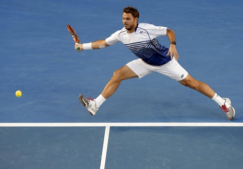 El revés de Wawrinka hizo el trabajo en el segundo, para quebrar en el 4-2 y ganarlo en 36 minutos (primer set que perdía Nole en el torneo este año).