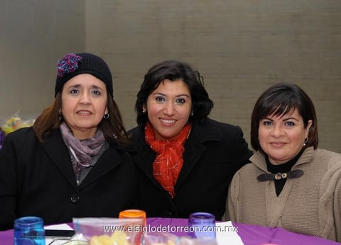 30012015 Lupita, Idalia y Maru.