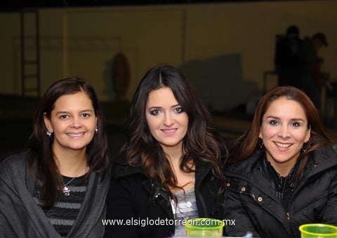 30012015 Lorena, Graciela y Laura.