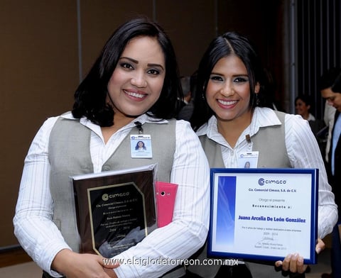 31012015 Rocío y Arcelia.