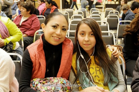 03022015 Denisse Palomares y Pamela Carrera.