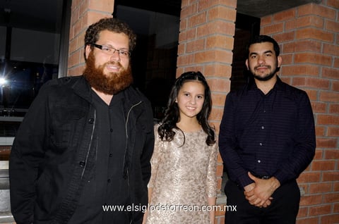 04022015 Daniel, Ana, Úrsula, Arturo y José Luis.