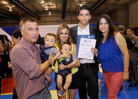 Jesús, Roberto, Eloísa, Rodrigo, Jesús y Vicky.