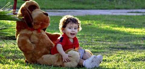 Nicolás.